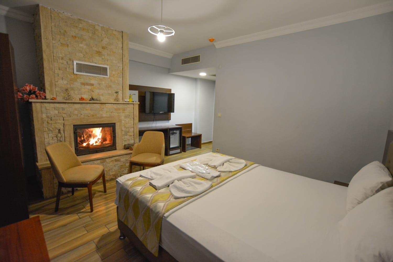 Hill River Hotel Agva  Exterior photo