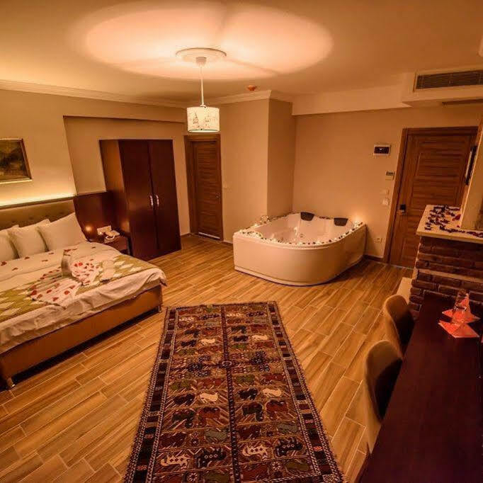 Hill River Hotel Agva  Exterior photo
