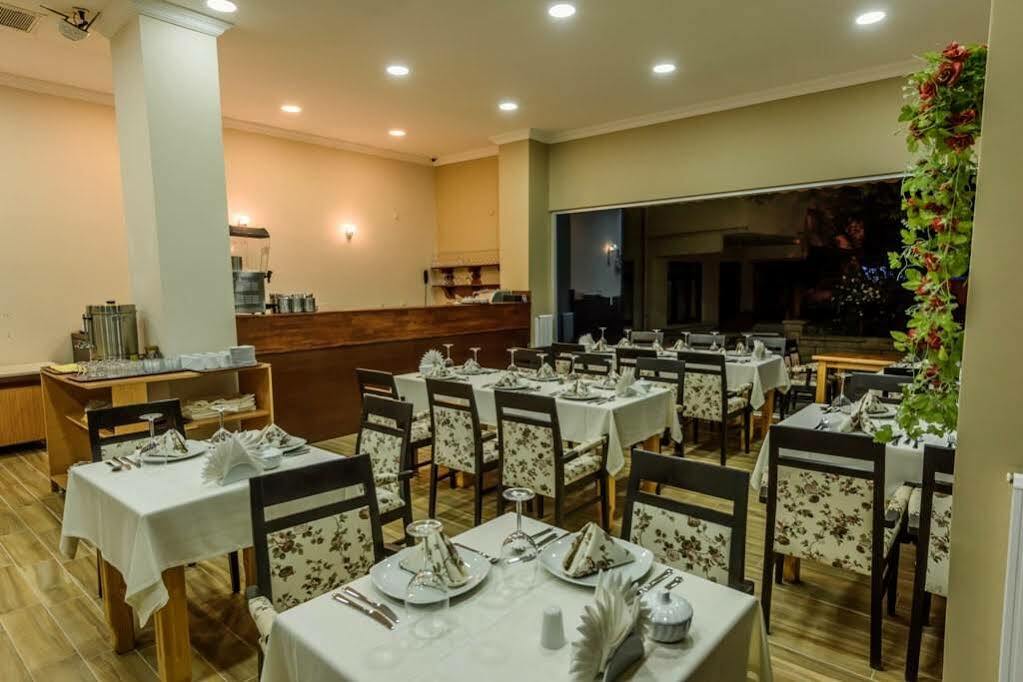 Hill River Hotel Agva  Exterior photo